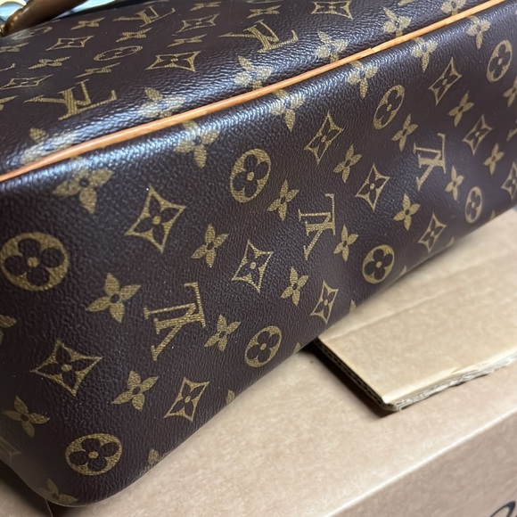 Authentic Louis Vuitton Deauville Satchel - Picture 8 of 8